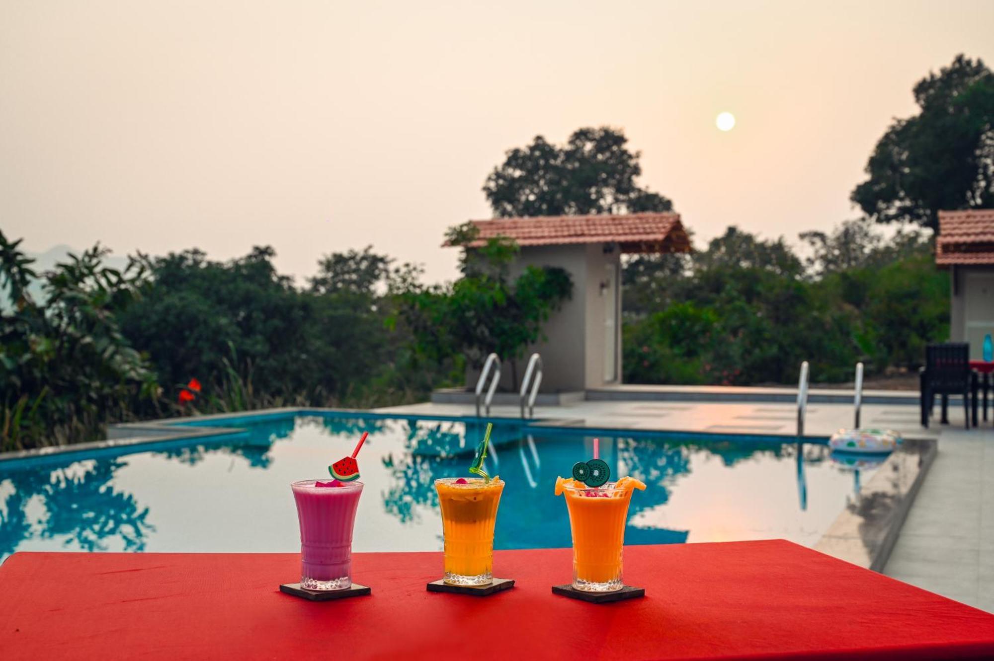 Shinde'S Tikona Valley Farm Villa Пюн Екстериор снимка