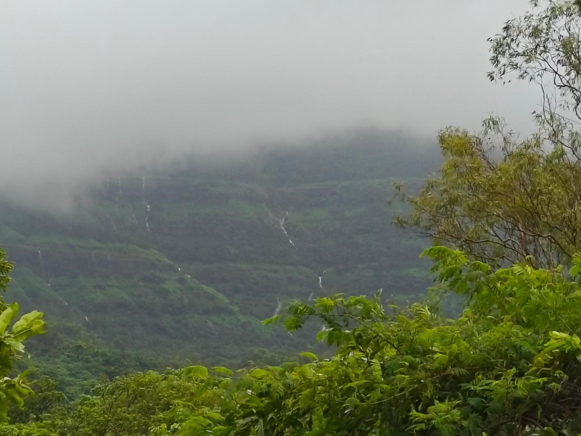 Shinde'S Tikona Valley Farm Villa Пюн Екстериор снимка
